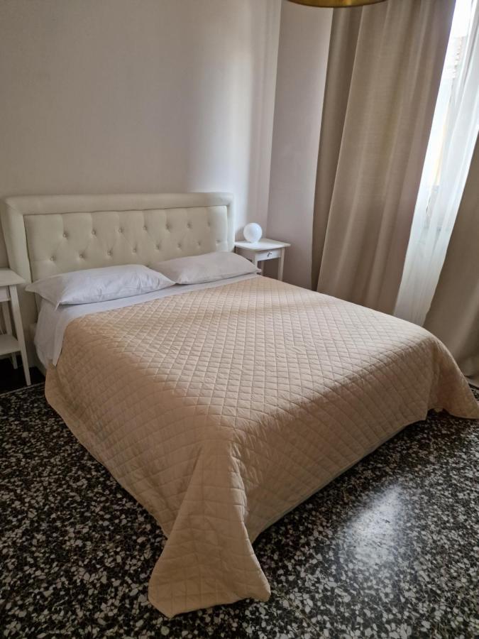 Le Logge Bed & Breakfast Pisa Bagian luar foto