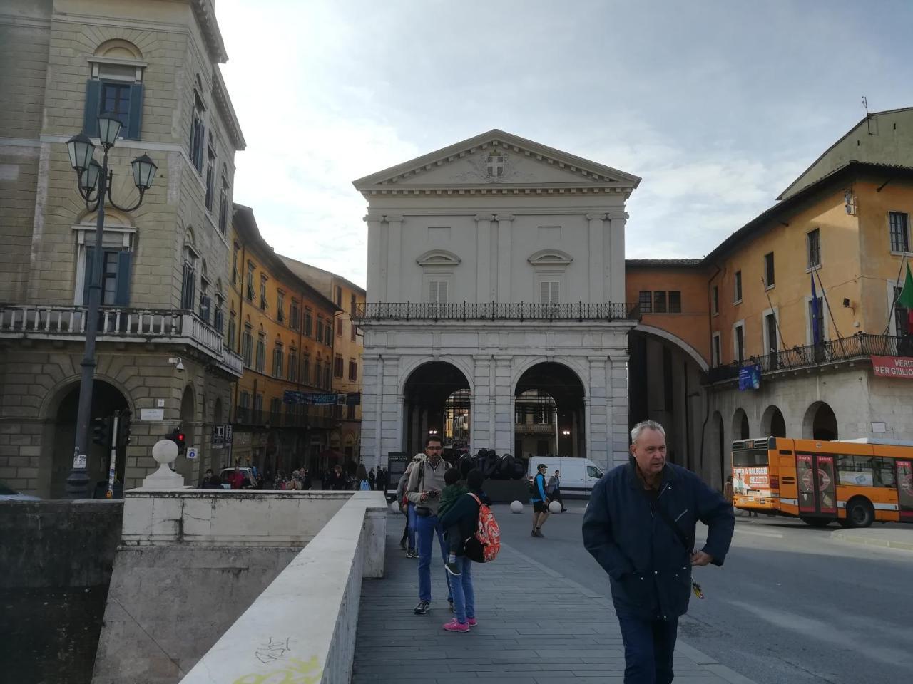 Le Logge Bed & Breakfast Pisa Bagian luar foto