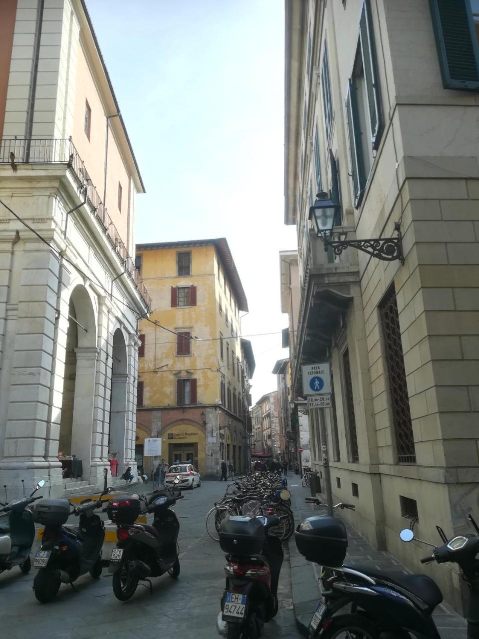 Le Logge Bed & Breakfast Pisa Bagian luar foto